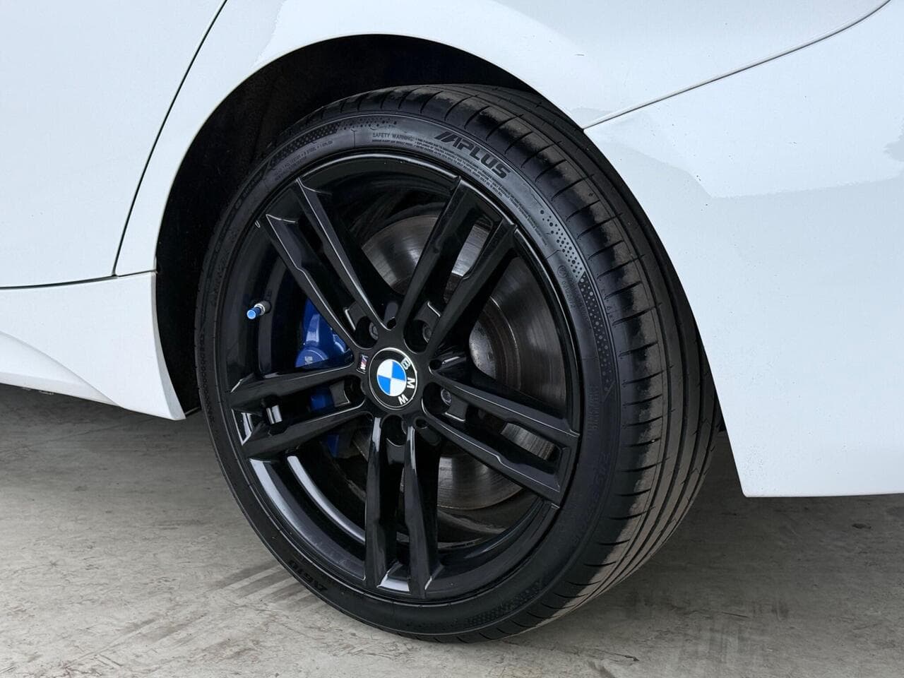 BMW 1 Series thumbnail Wheel