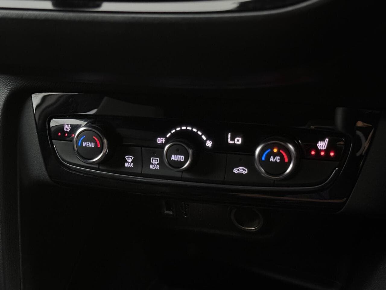Vauxhall Corsa thumbnail Misc Controls