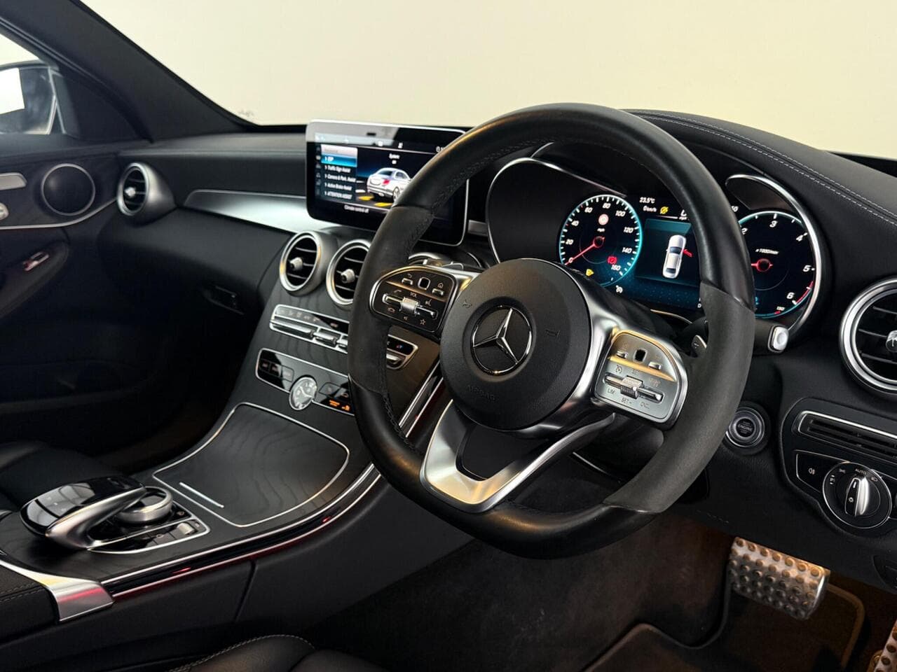 Mercedes-Benz C Class thumbnail Inconclusive