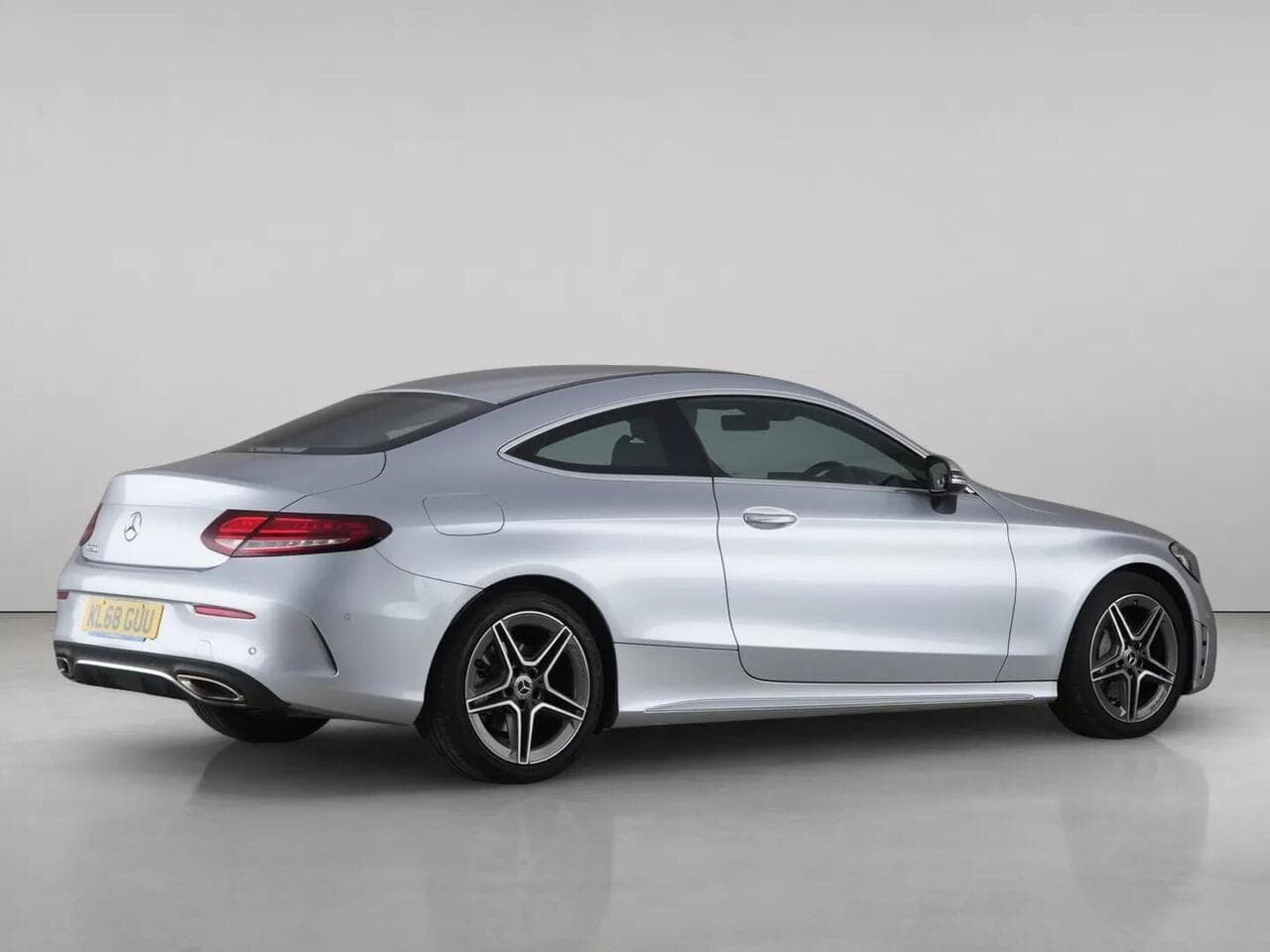 Mercedes-Benz C Class thumbnail Side Right