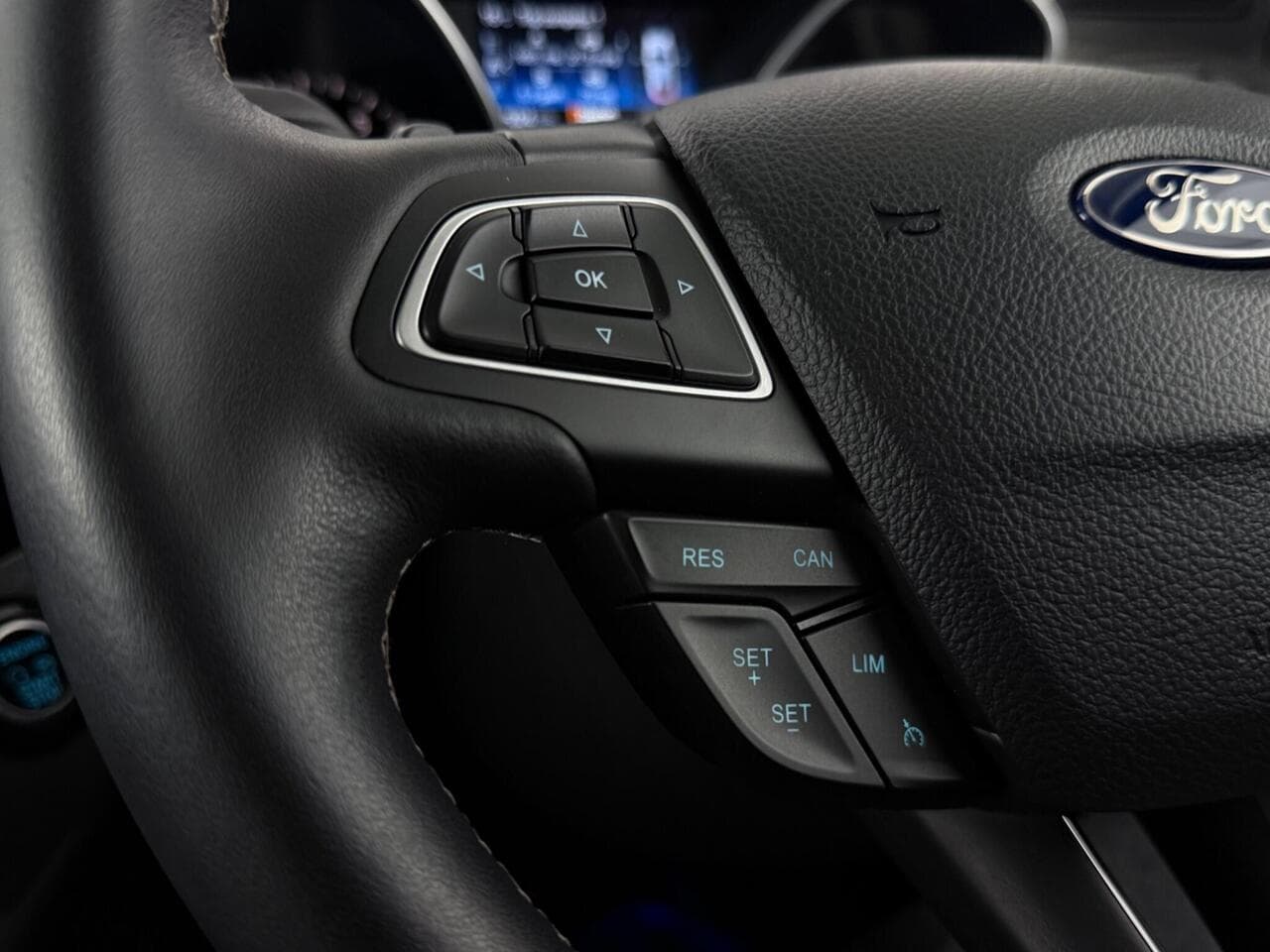 Ford Kuga thumbnail Misc Controls
