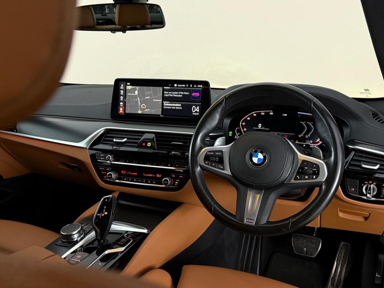 BMW 5 Series thumbnail Interior Front