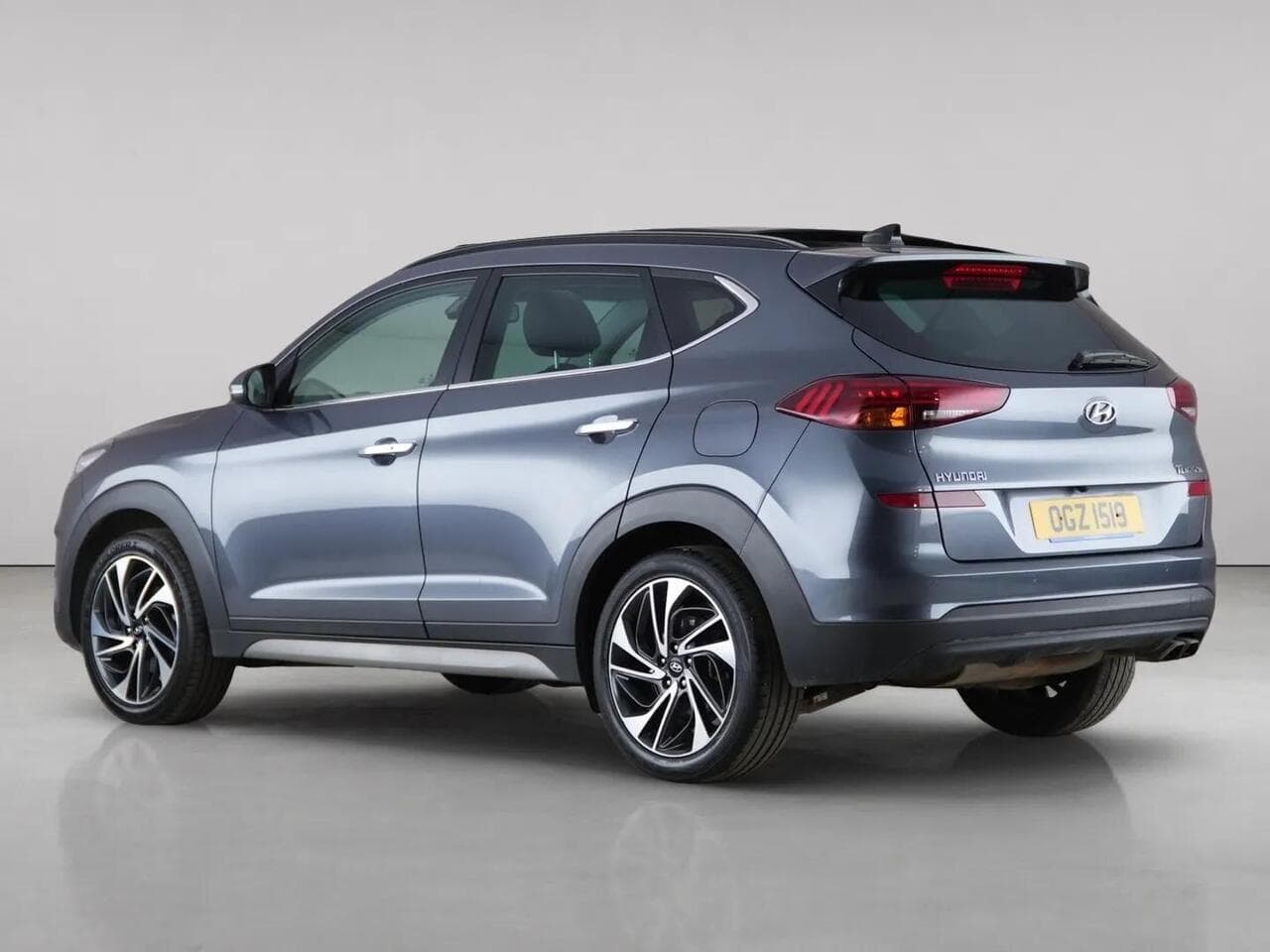 Hyundai TUCSON thumbnail Rear Left
