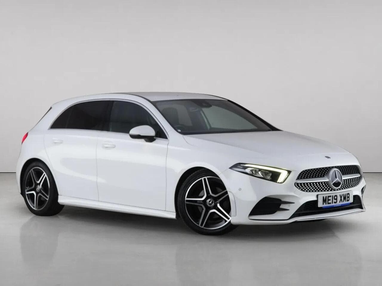 Mercedes-Benz A Class - Mercedes-Benz A Class 1.3 A180 AMG Line (Executive) 7G-DCT Euro 6 (s/s) 5dr
