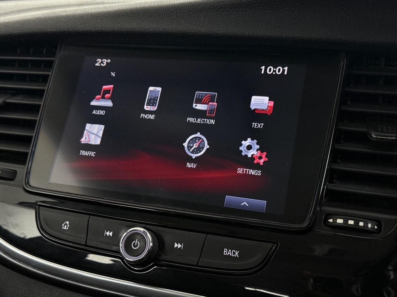Vauxhall Mokka X thumbnail Infotainment System