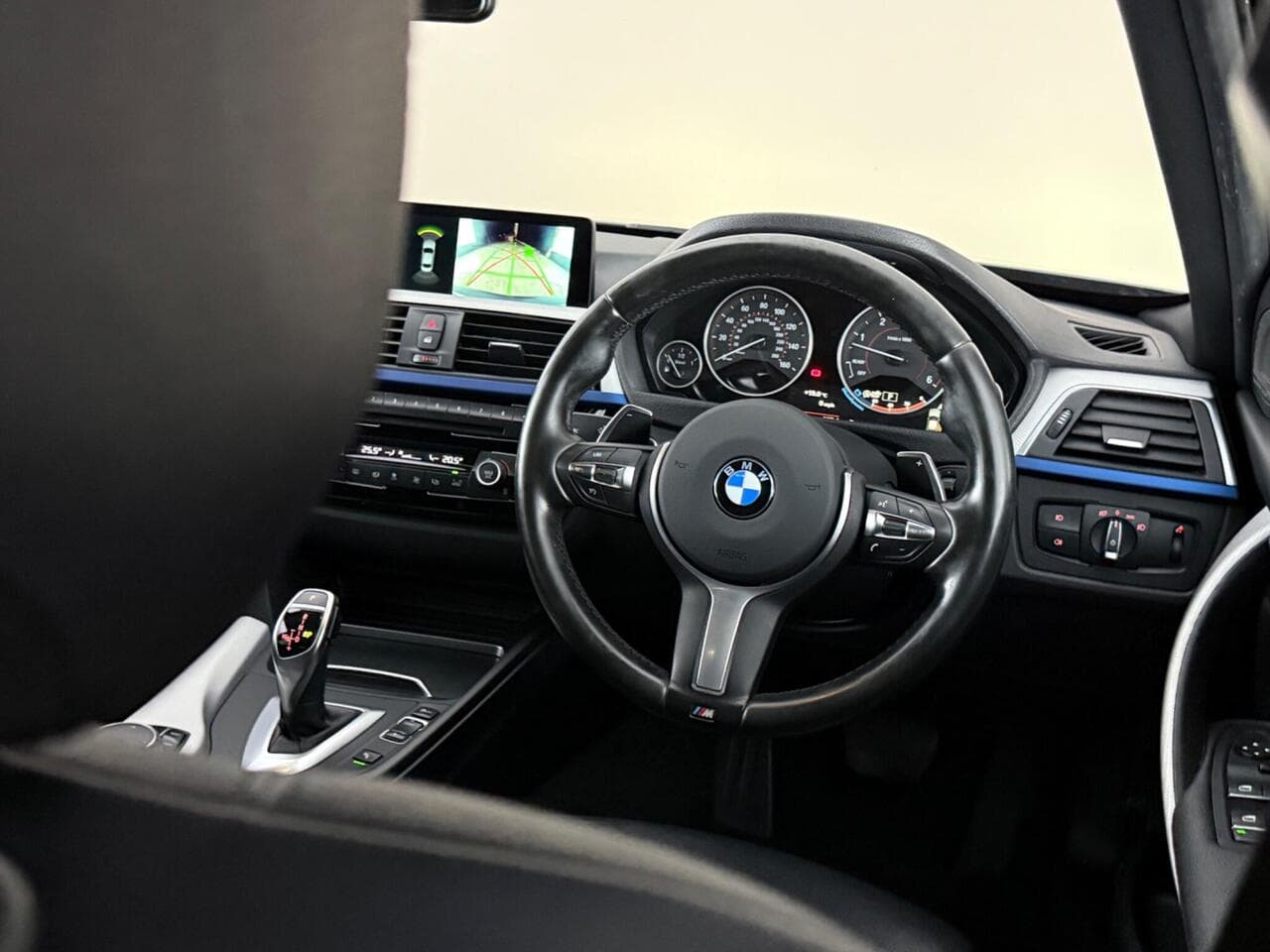 BMW 3 Series thumbnail Steering Wheel