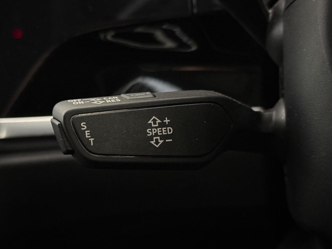 Audi Q3 thumbnail Misc Controls