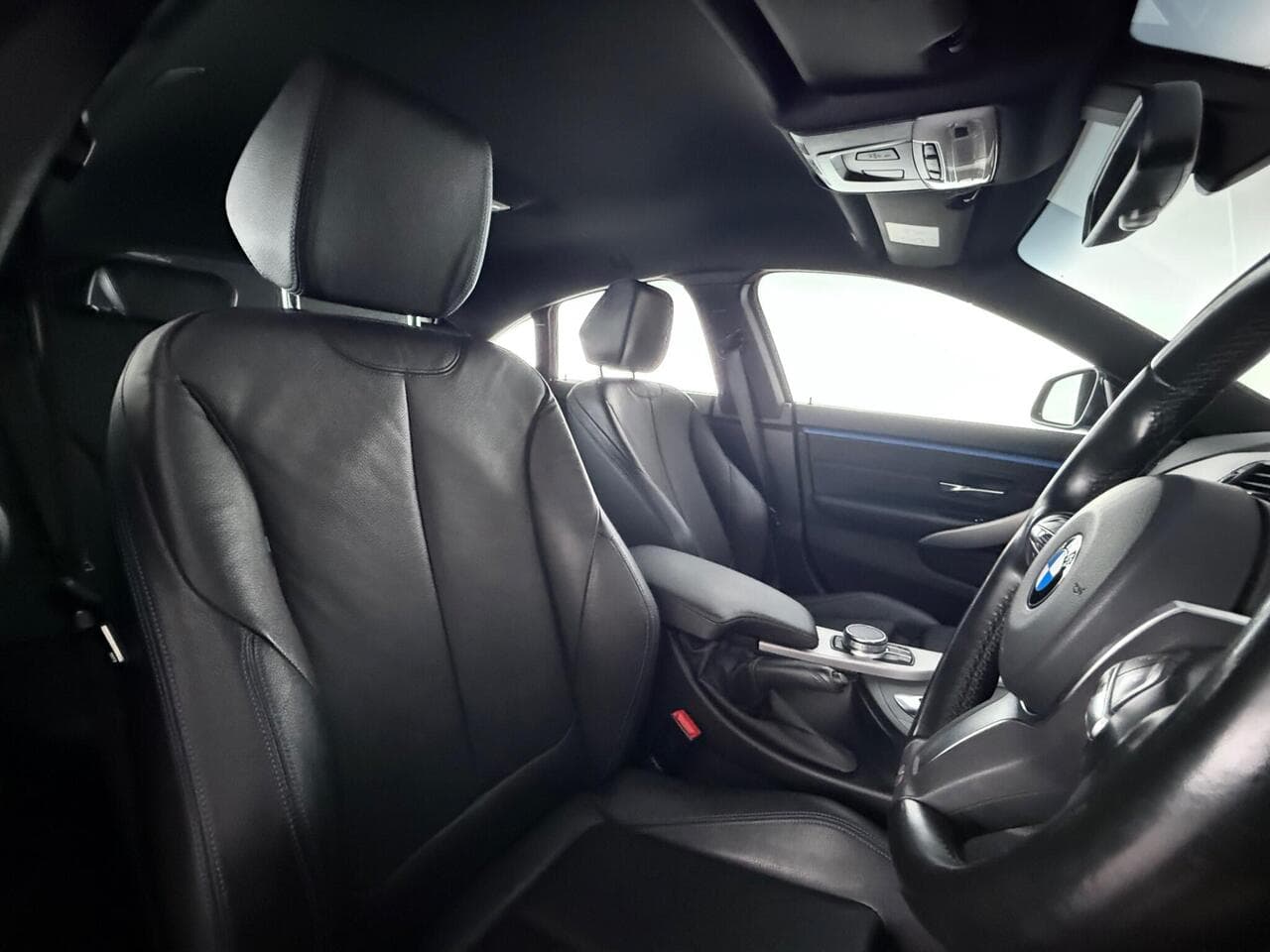 BMW 4 Series Gran Coupe thumbnail Seat Driver