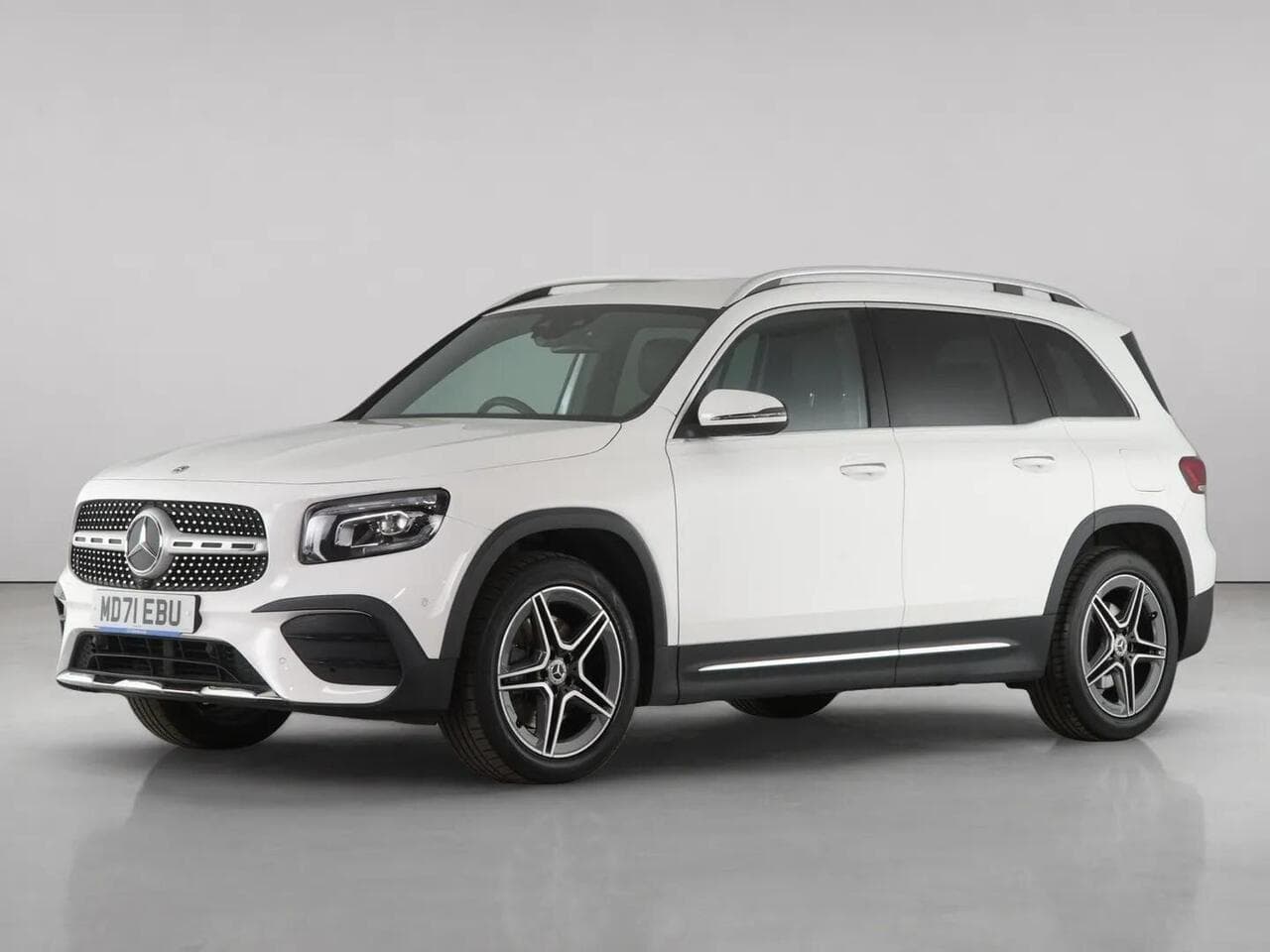 Mercedes-Benz GLB thumbnail Front Left