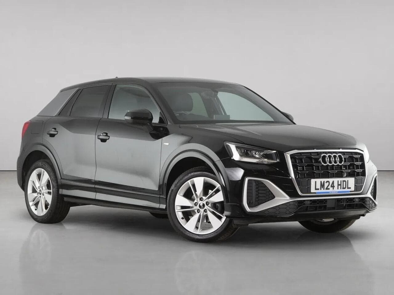 Audi Q2 - Audi Q2 1.5 TFSI CoD 35 S line SUV 5dr Petrol S Tronic Euro 6 (s/s) (150 ps)