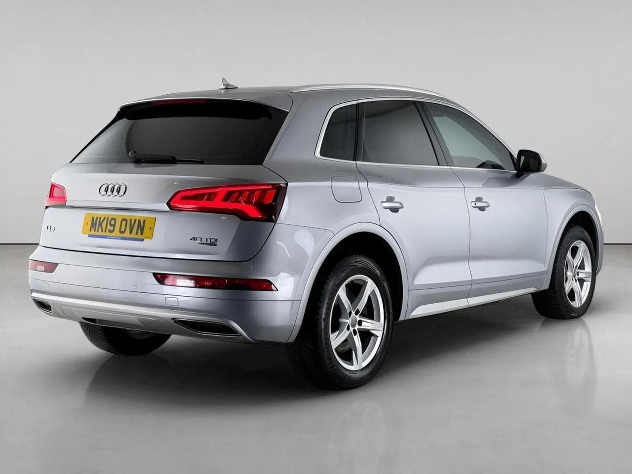 Audi Q5 thumbnail Rear Right