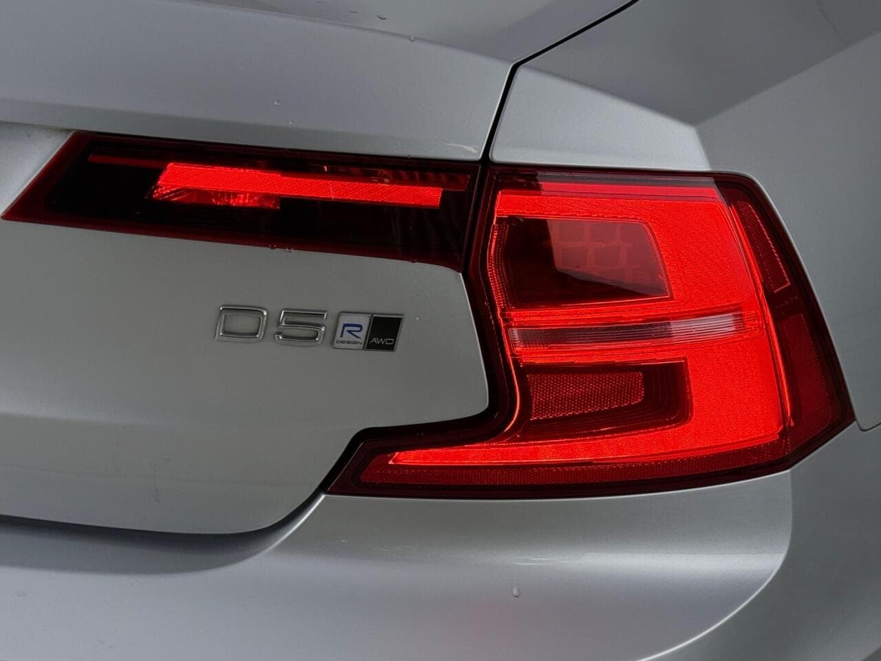Volvo S90 thumbnail Lights Rear