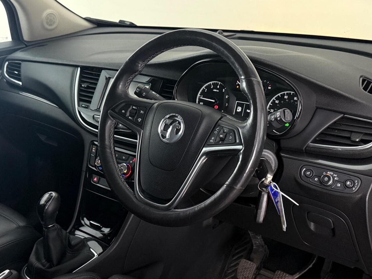 Vauxhall Mokka X thumbnail Interior Front