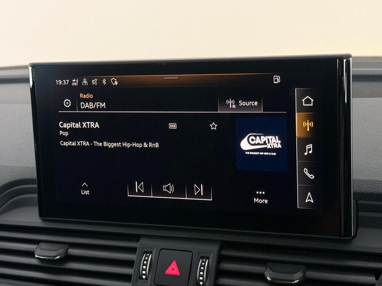 Audi Q5 thumbnail Infotainment System