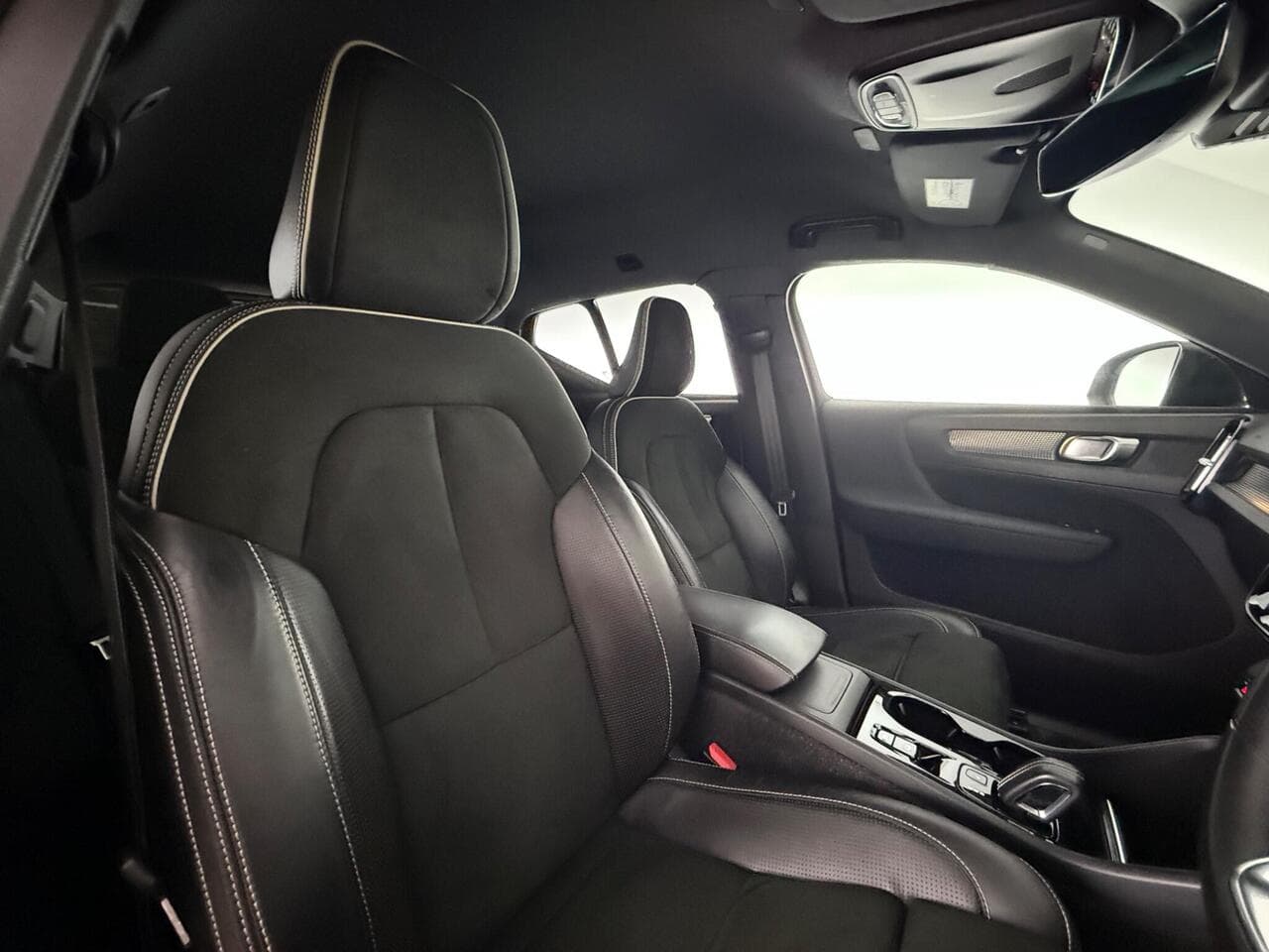 Volvo XC40 thumbnail Seat Driver