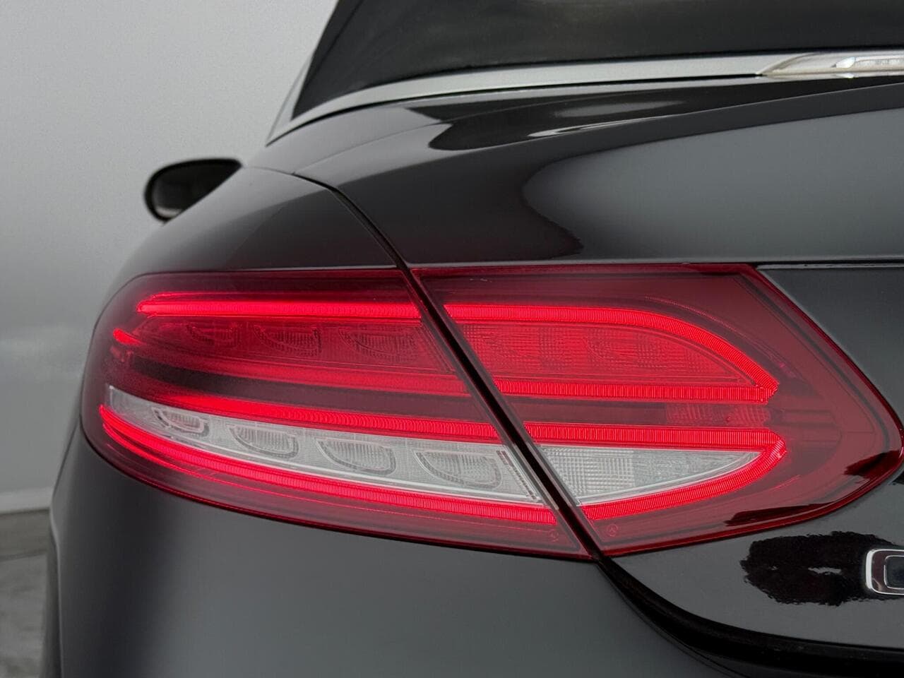 Mercedes-Benz C Class thumbnail Lights Rear