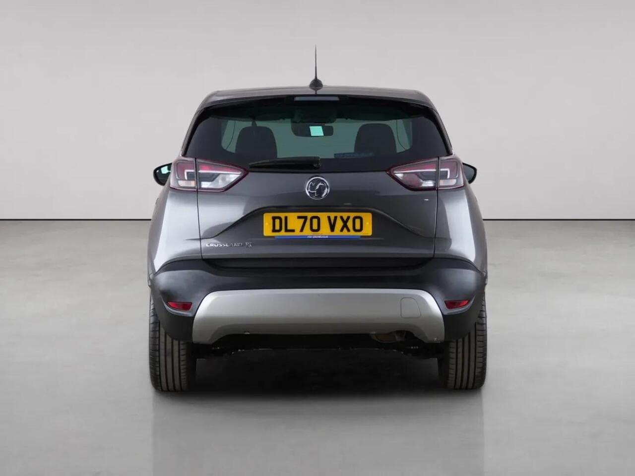 Vauxhall Crossland X thumbnail Rear