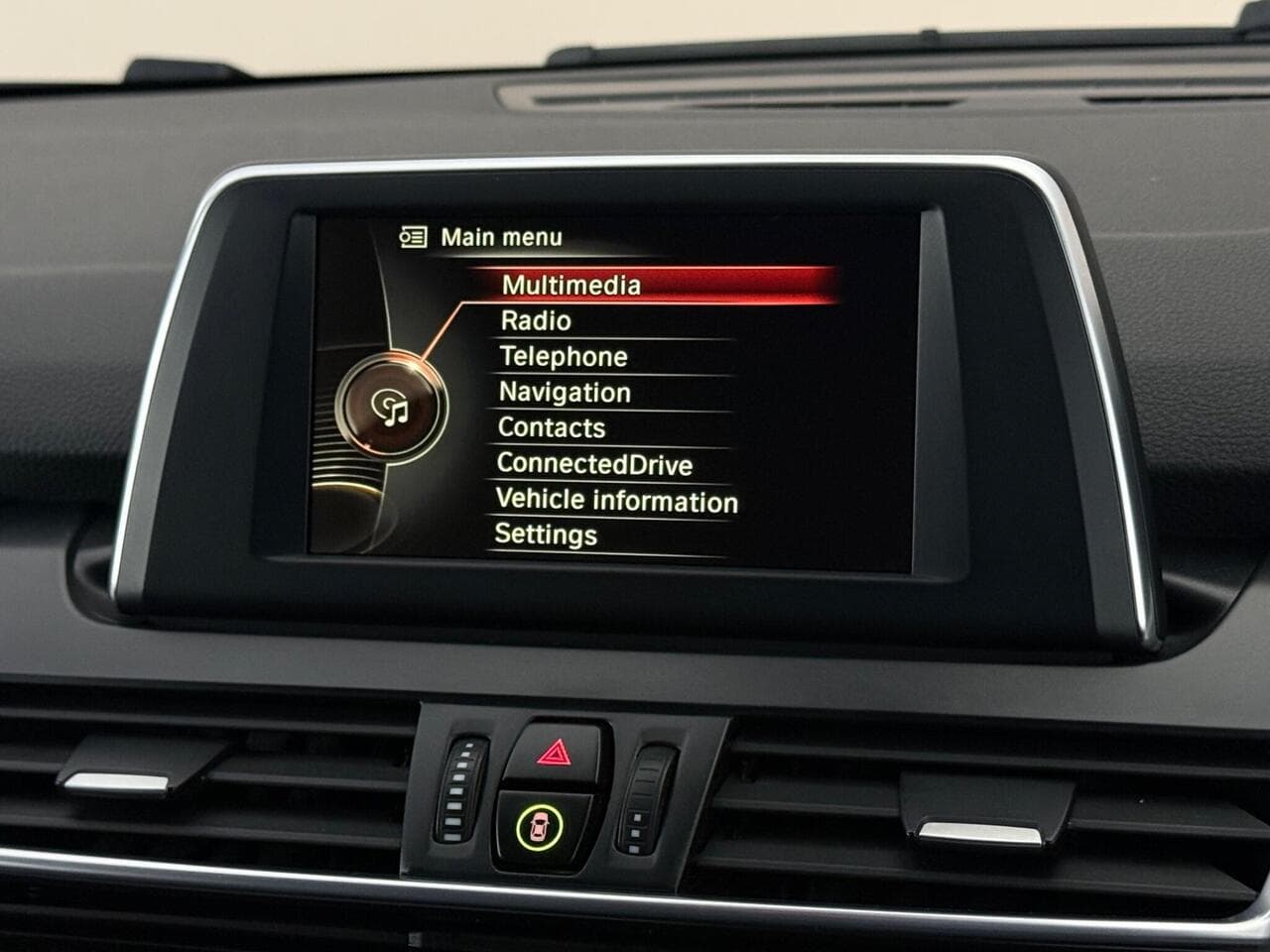BMW 2 Series Gran Tourer thumbnail Infotainment System