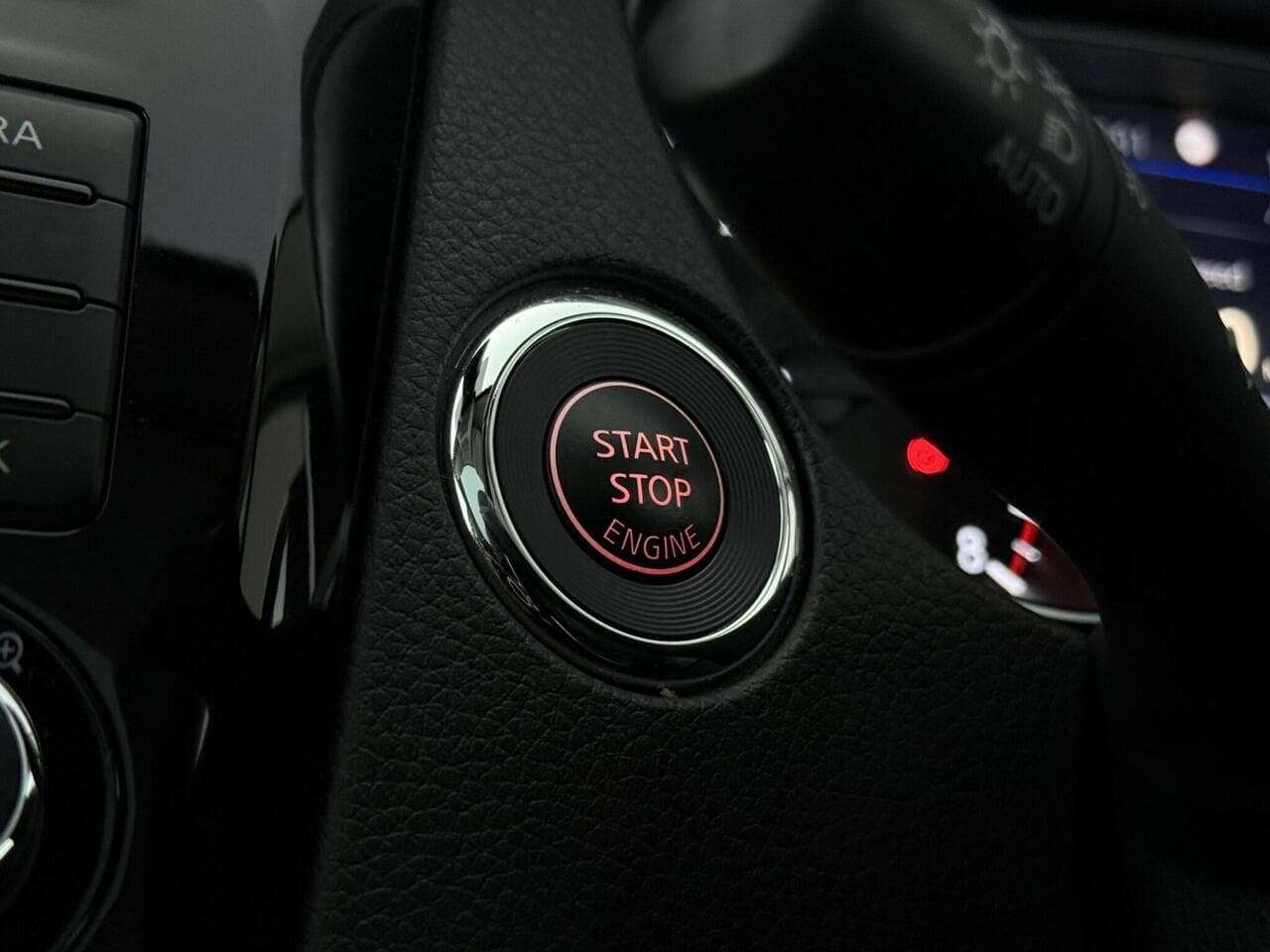 Nissan Qashqai thumbnail Misc Controls