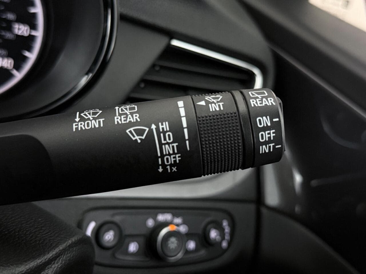 Vauxhall Mokka X thumbnail Misc Controls