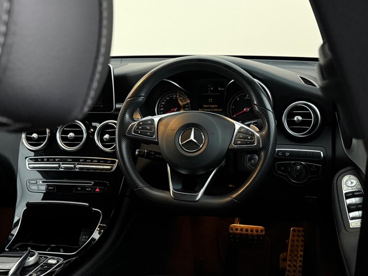 Mercedes-Benz GLC thumbnail Steering Wheel