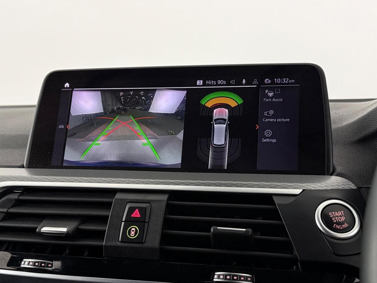 BMW X3 thumbnail Infotainment System