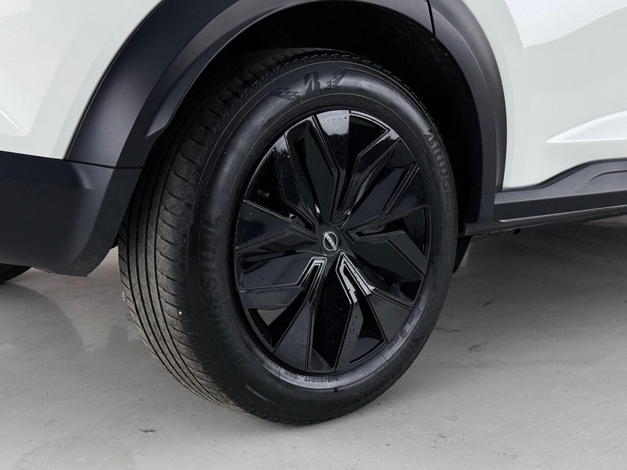 Nissan Juke thumbnail Wheel