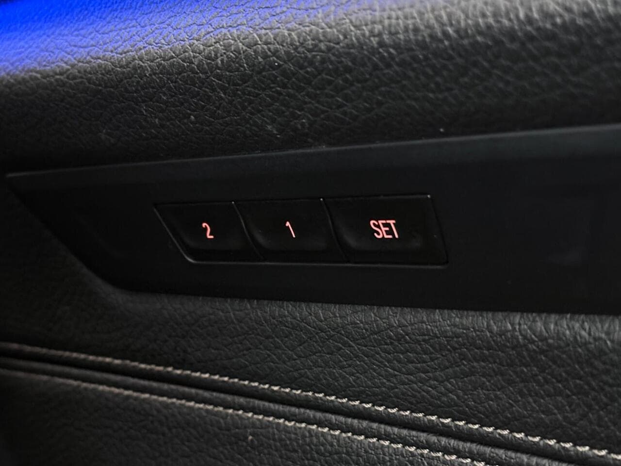 BMW 5 Series thumbnail Misc Controls