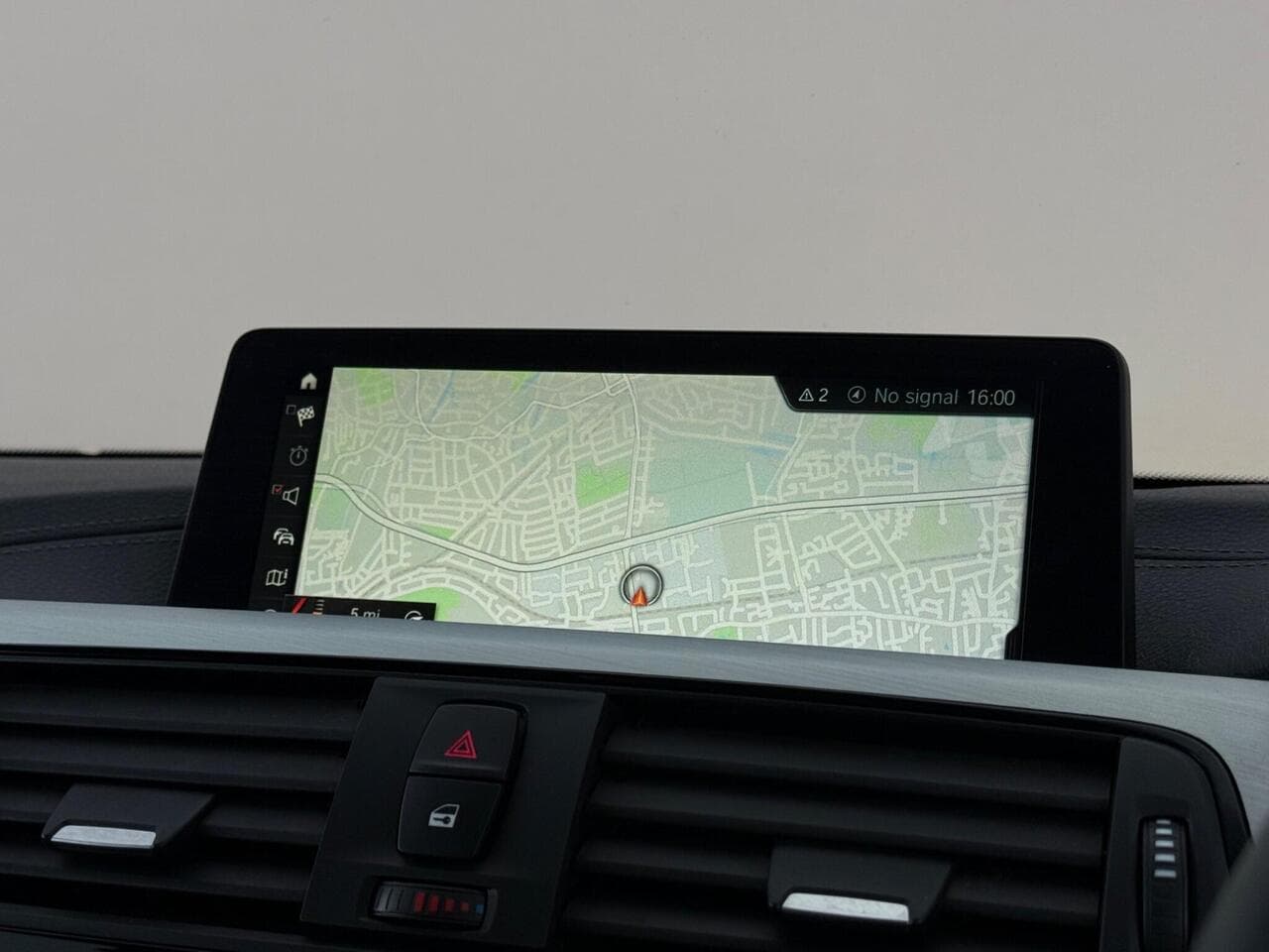 BMW 4 Series thumbnail Infotainment System