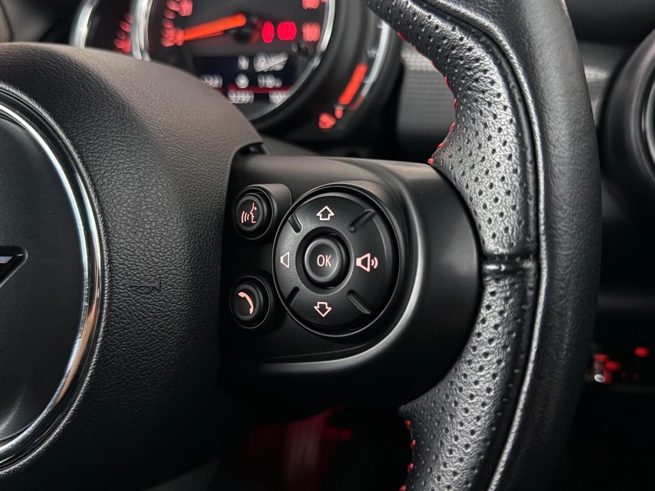 MINI Convertible thumbnail Misc Controls