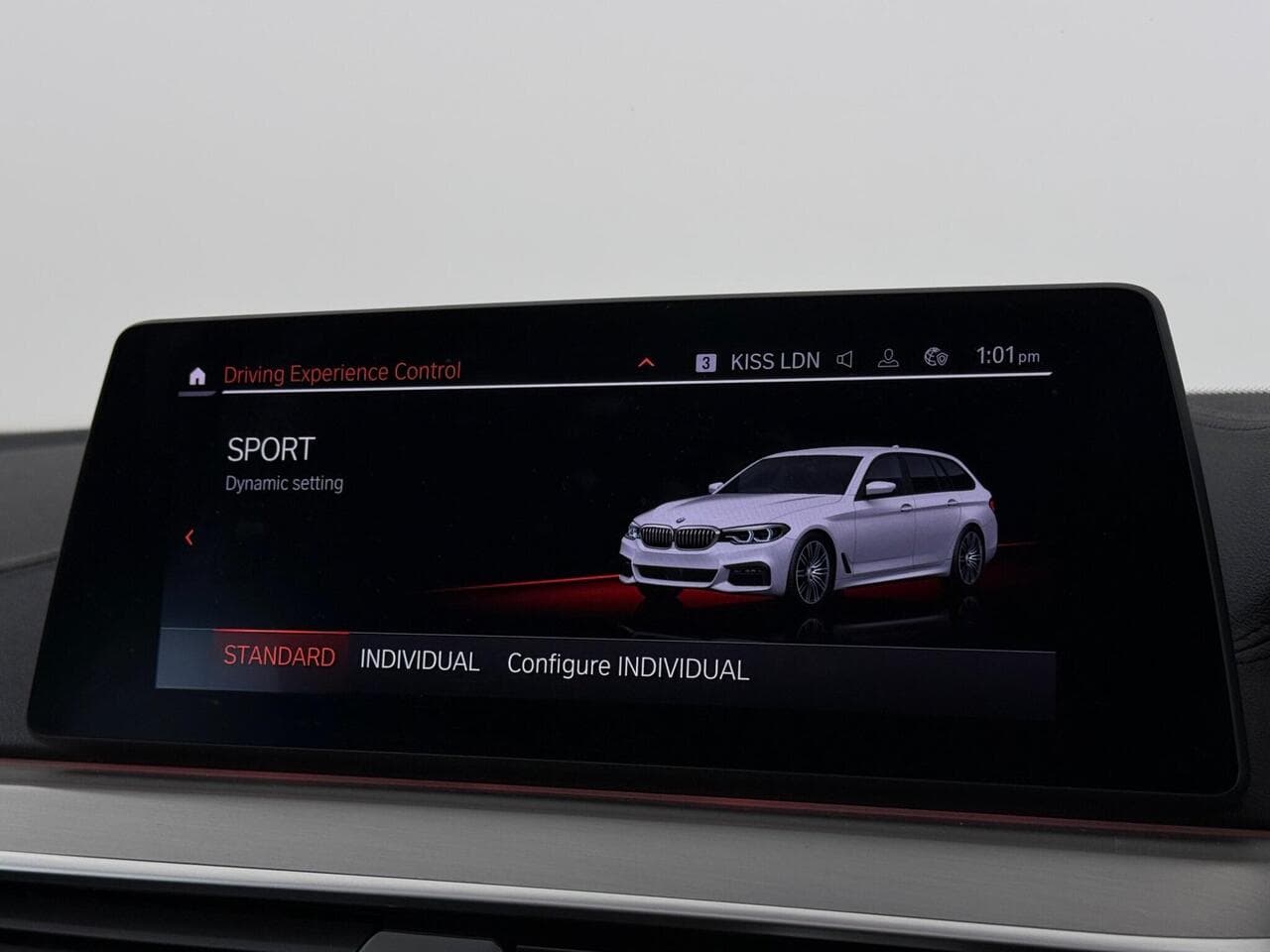 BMW 5 Series thumbnail Infotainment System