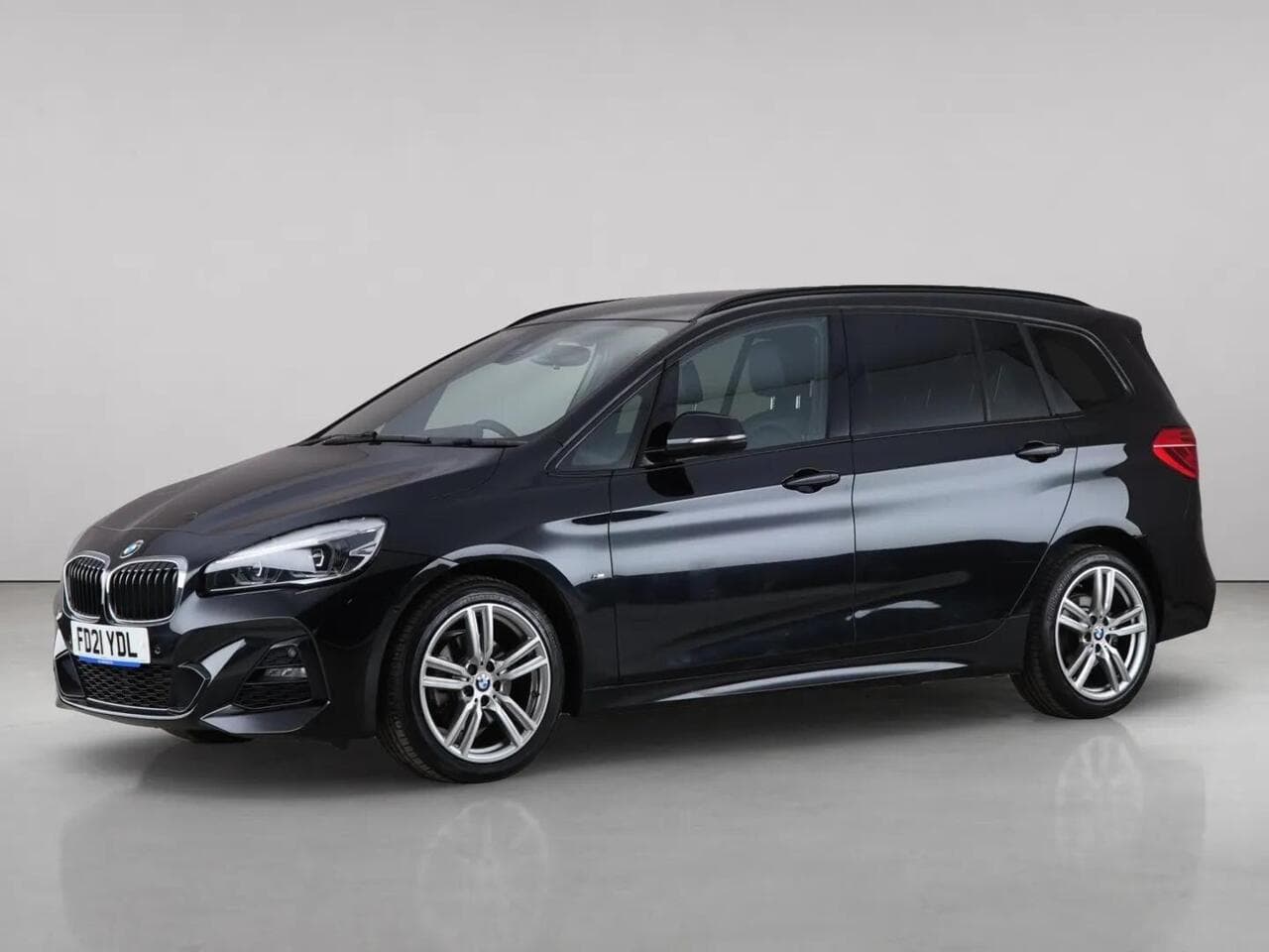 BMW 2 Series Gran Tourer thumbnail Front Left