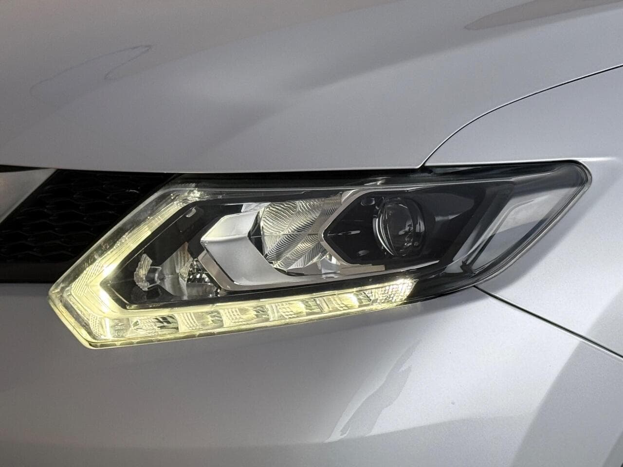 Nissan X-Trail thumbnail Inconclusive