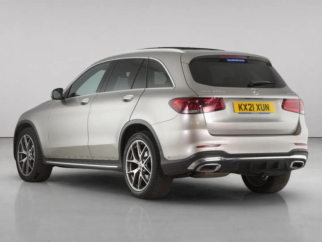 Mercedes-Benz GLC thumbnail Rear Left