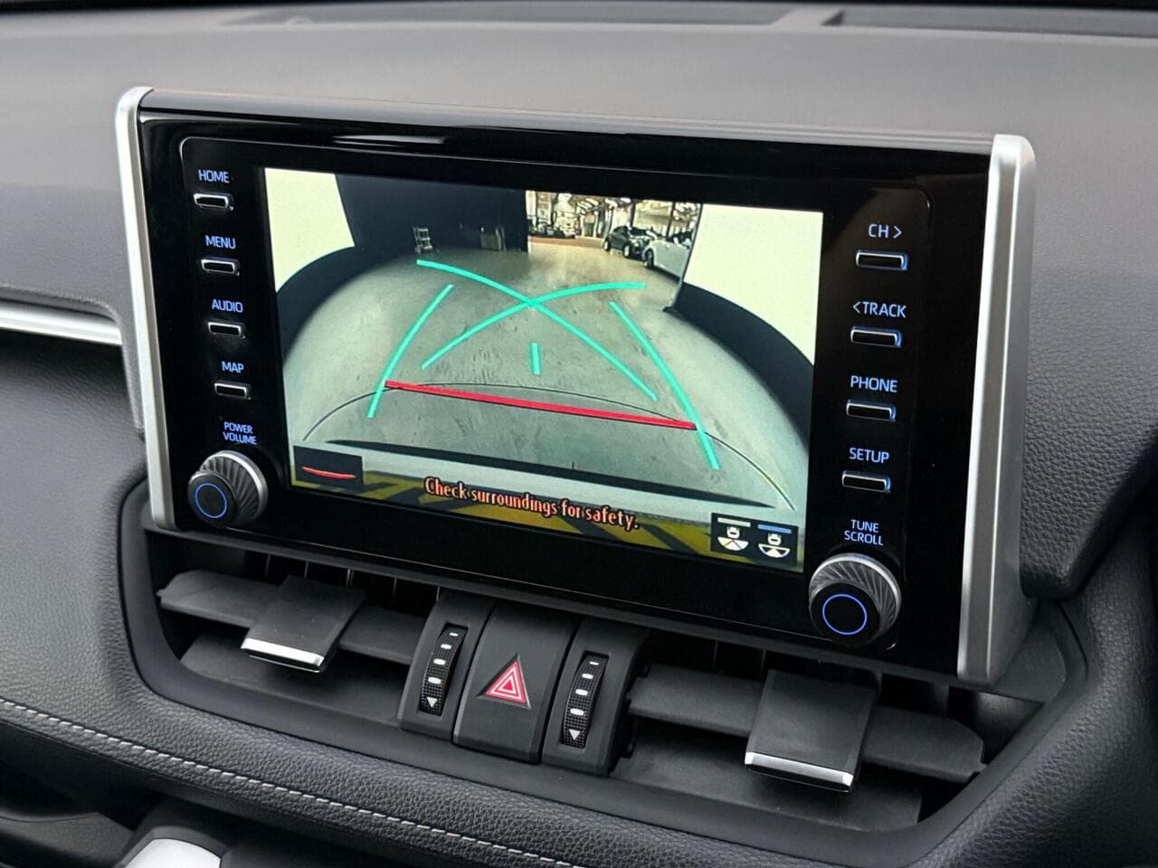 Toyota RAV4 thumbnail Infotainment System