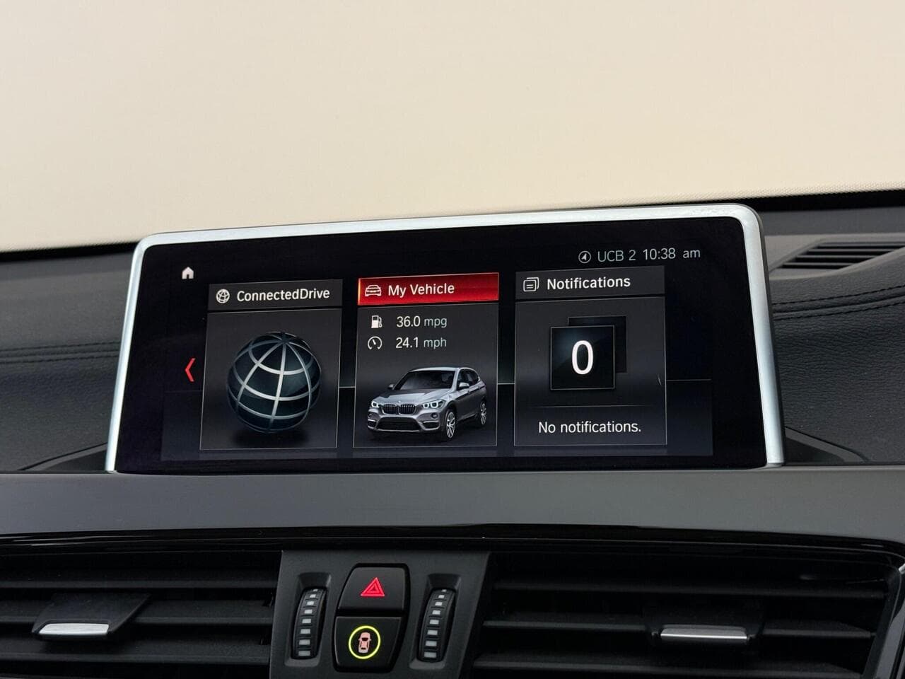 BMW X1 thumbnail Infotainment System