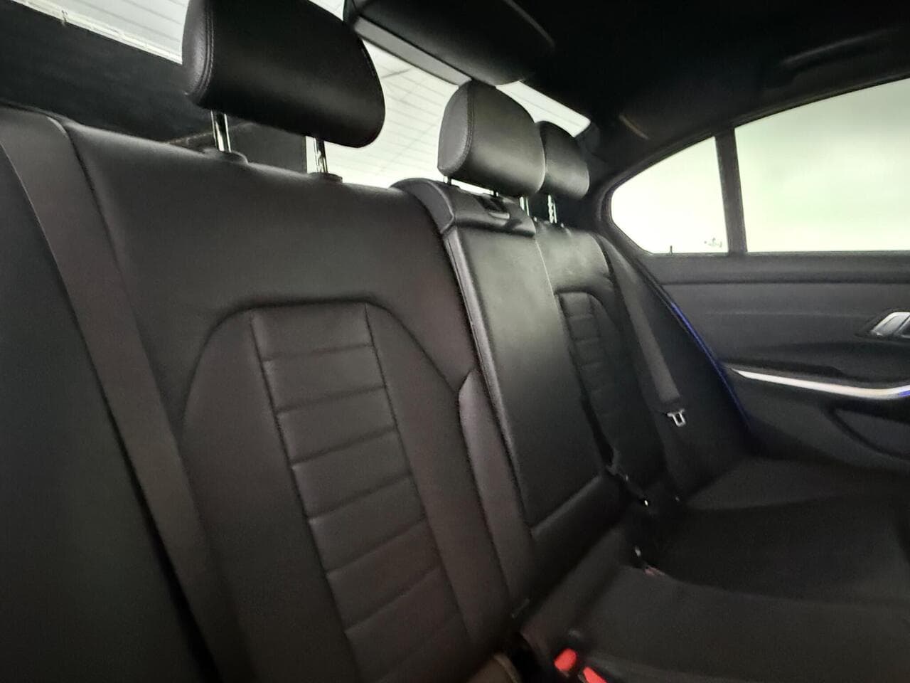 BMW 3 Series thumbnail Seats Rear