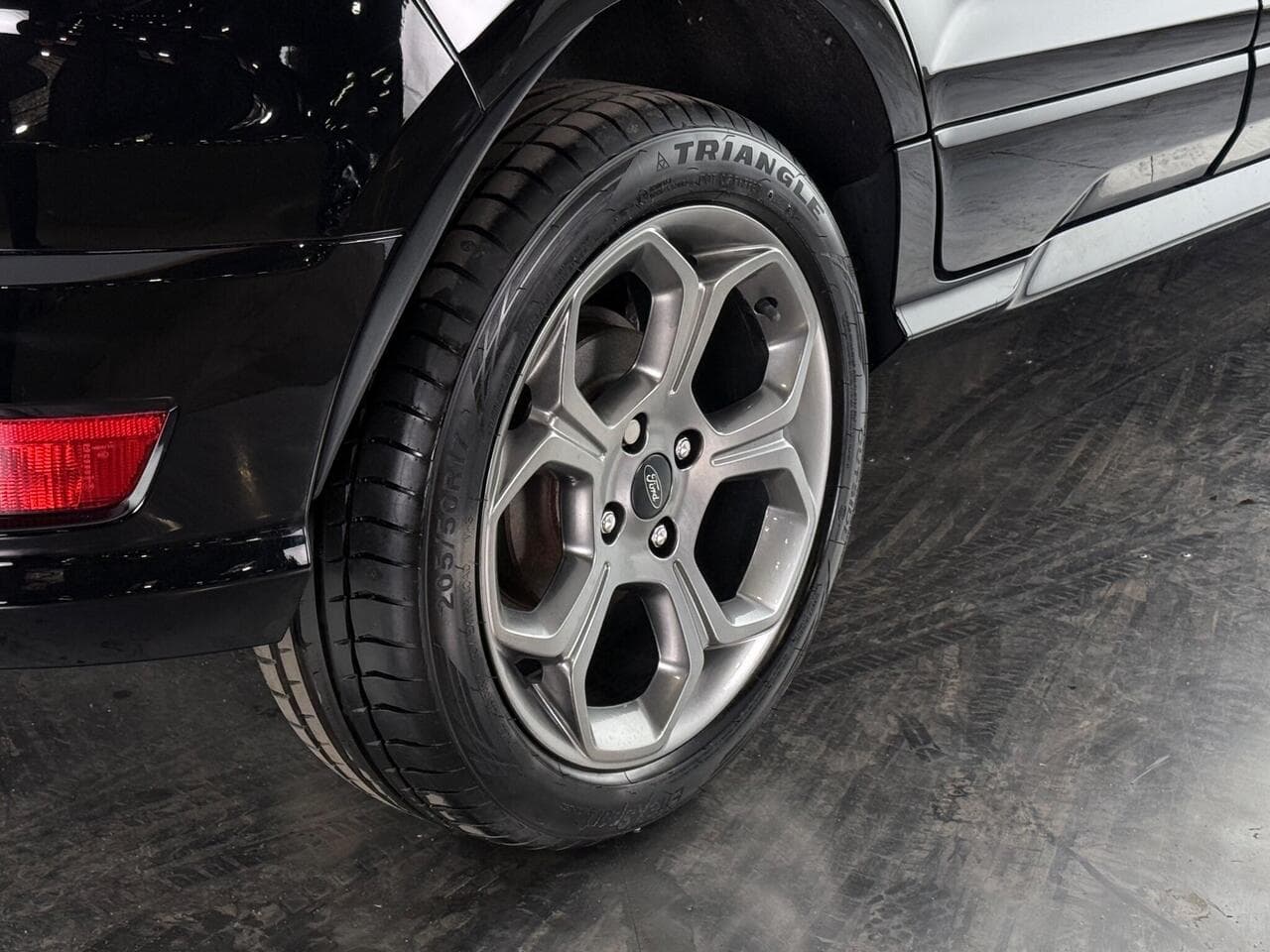 Ford EcoSport thumbnail Wheel