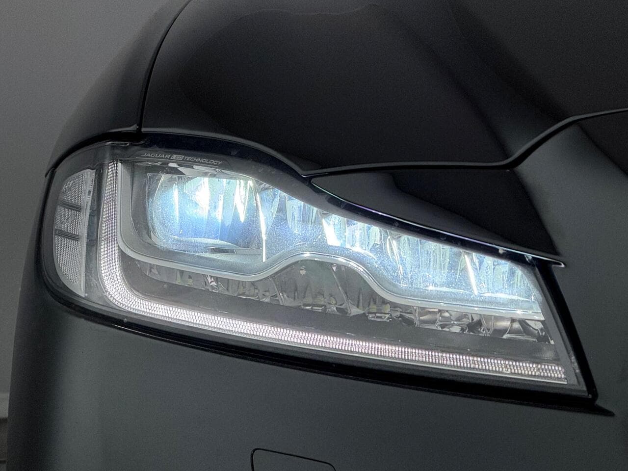 Jaguar XF thumbnail Inconclusive