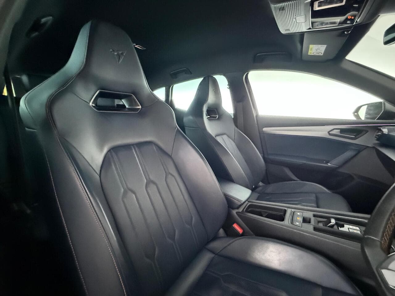 CUPRA Formentor thumbnail Seat Driver