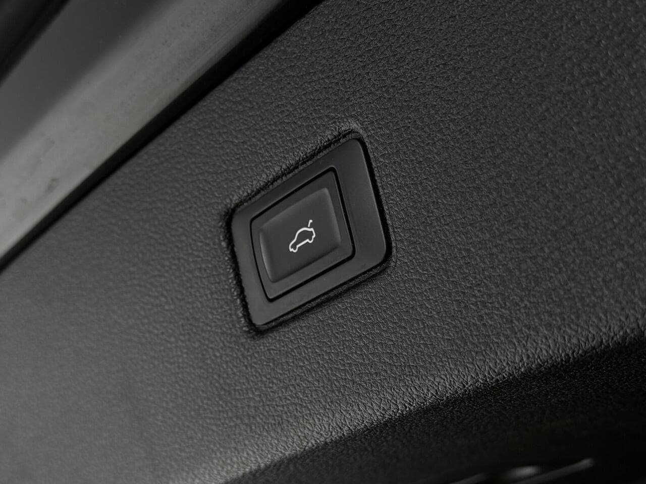Audi Q7 thumbnail Misc Controls