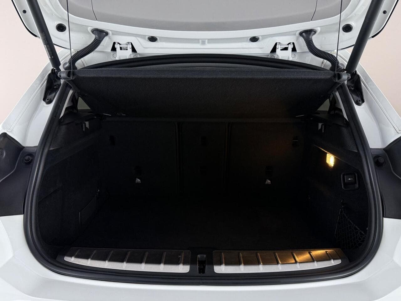 BMW X2 thumbnail Boot