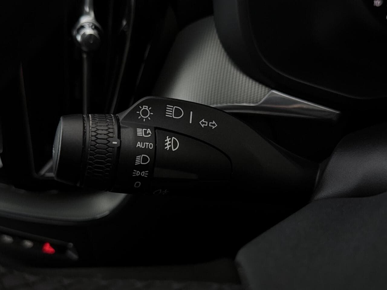 Volvo XC60 thumbnail Misc Controls
