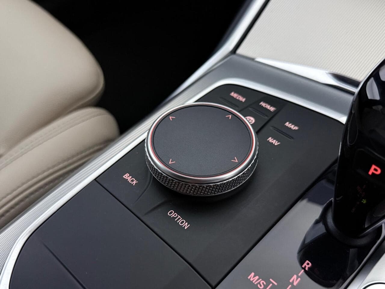 BMW 3 Series thumbnail Misc Controls