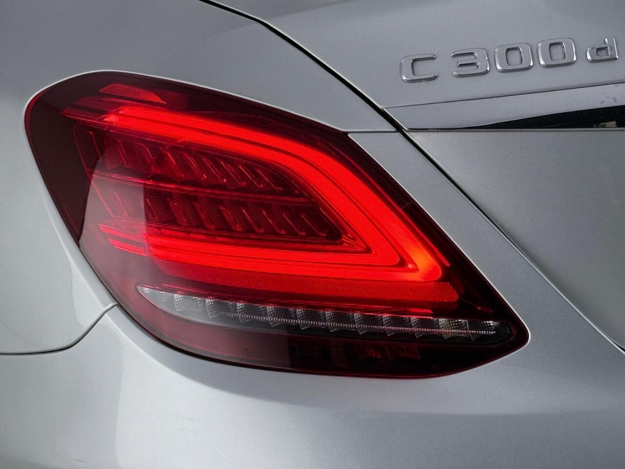 Mercedes-Benz C Class thumbnail Lights Rear