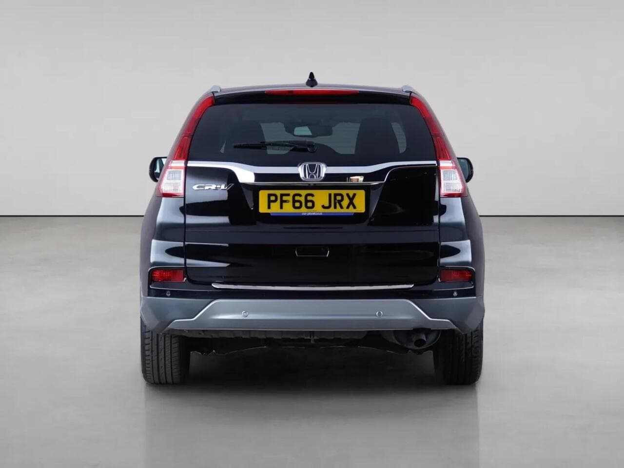 Honda CR-V thumbnail Rear