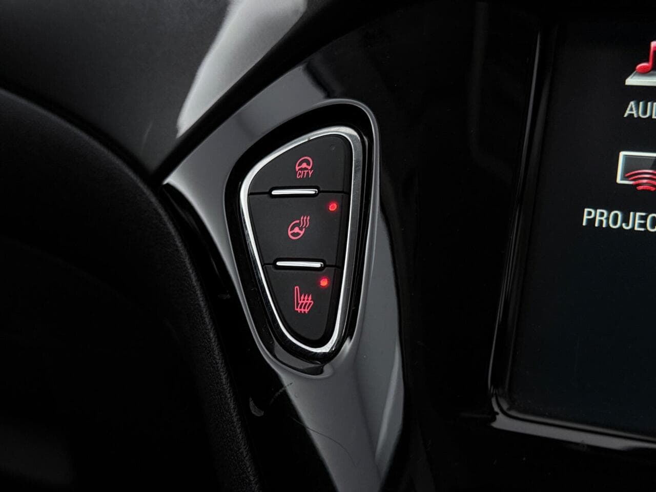 Vauxhall Corsa thumbnail Misc Controls