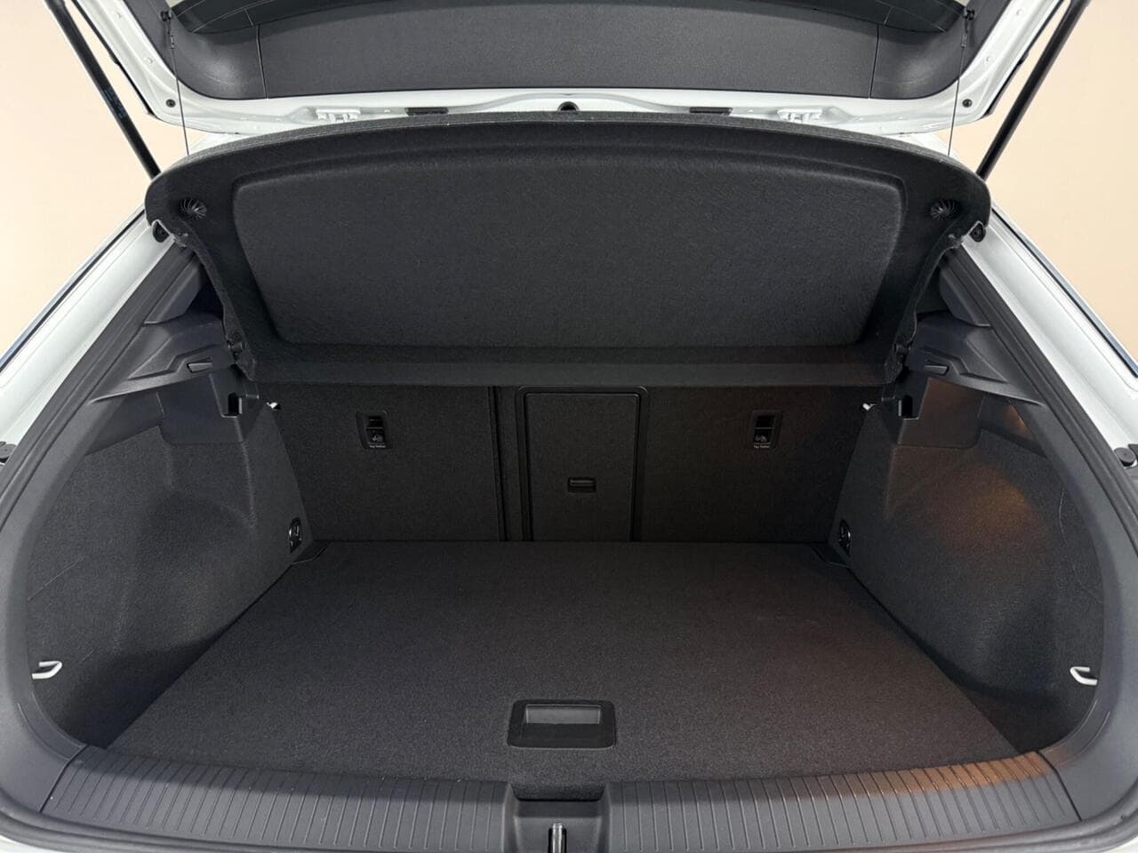 Volkswagen T-Roc thumbnail Boot