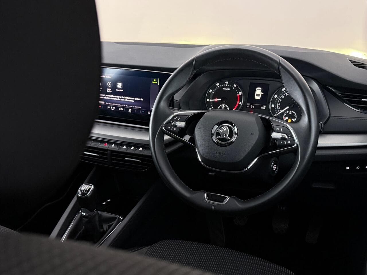 Skoda Octavia thumbnail Steering Wheel