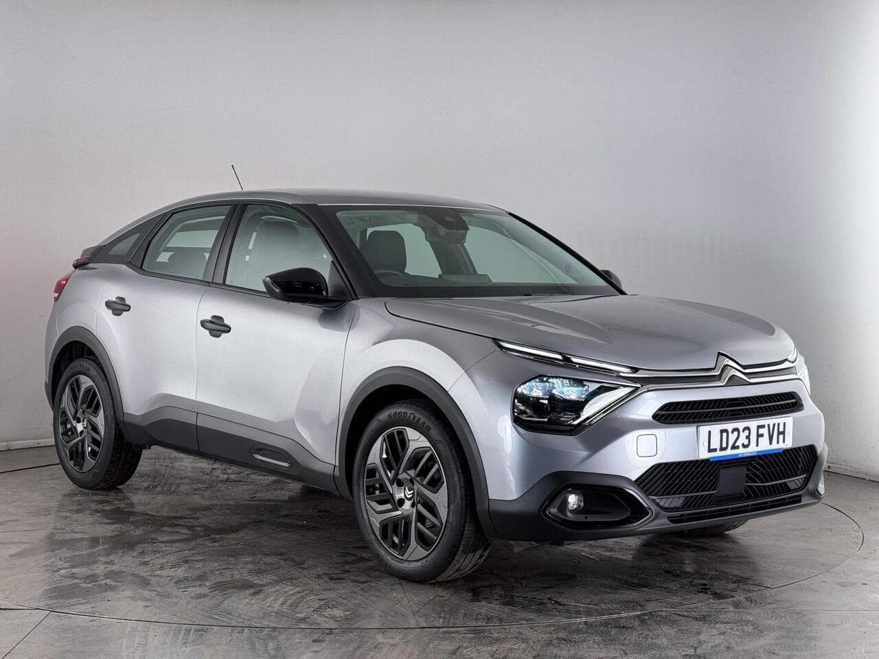 Citroen C4 - Citroen C4 1.2 PureTech Sense Euro 6 (s/s) 5dr